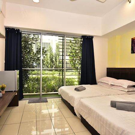 H&F Homestay The Two Owls Nest Aeropod Sovo Studio Room - 2 Queen Bed - Near Airport - Free Parking Κότα Κιναμπαλού Εξωτερικό φωτογραφία